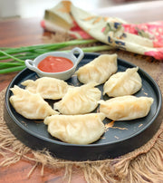 Veg Momos. (6 pcs).